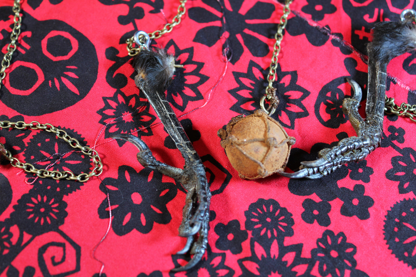 The Raven Pendulum
