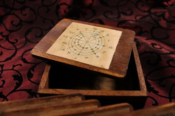 R E M  BOX - Gemini Artifacts