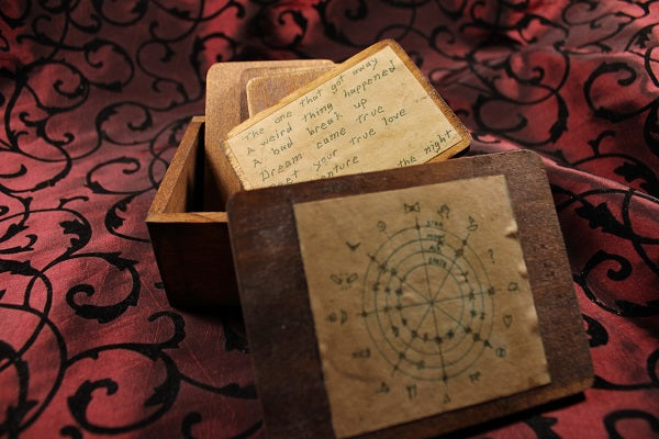 R E M  BOX - Gemini Artifacts