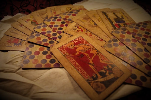 Carnie Tarot - Gemini Artifacts